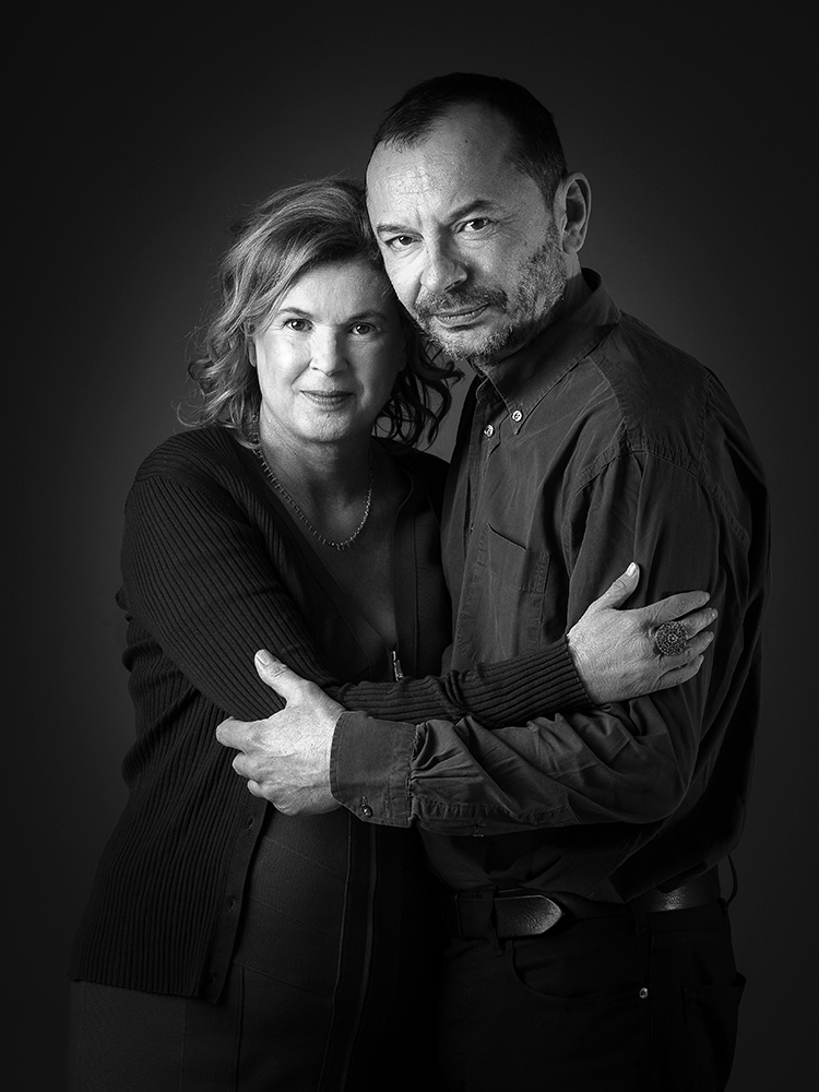 10_sensivia-photographie_PDF_couple2-studio seance-portrait-couple-aixenprovence