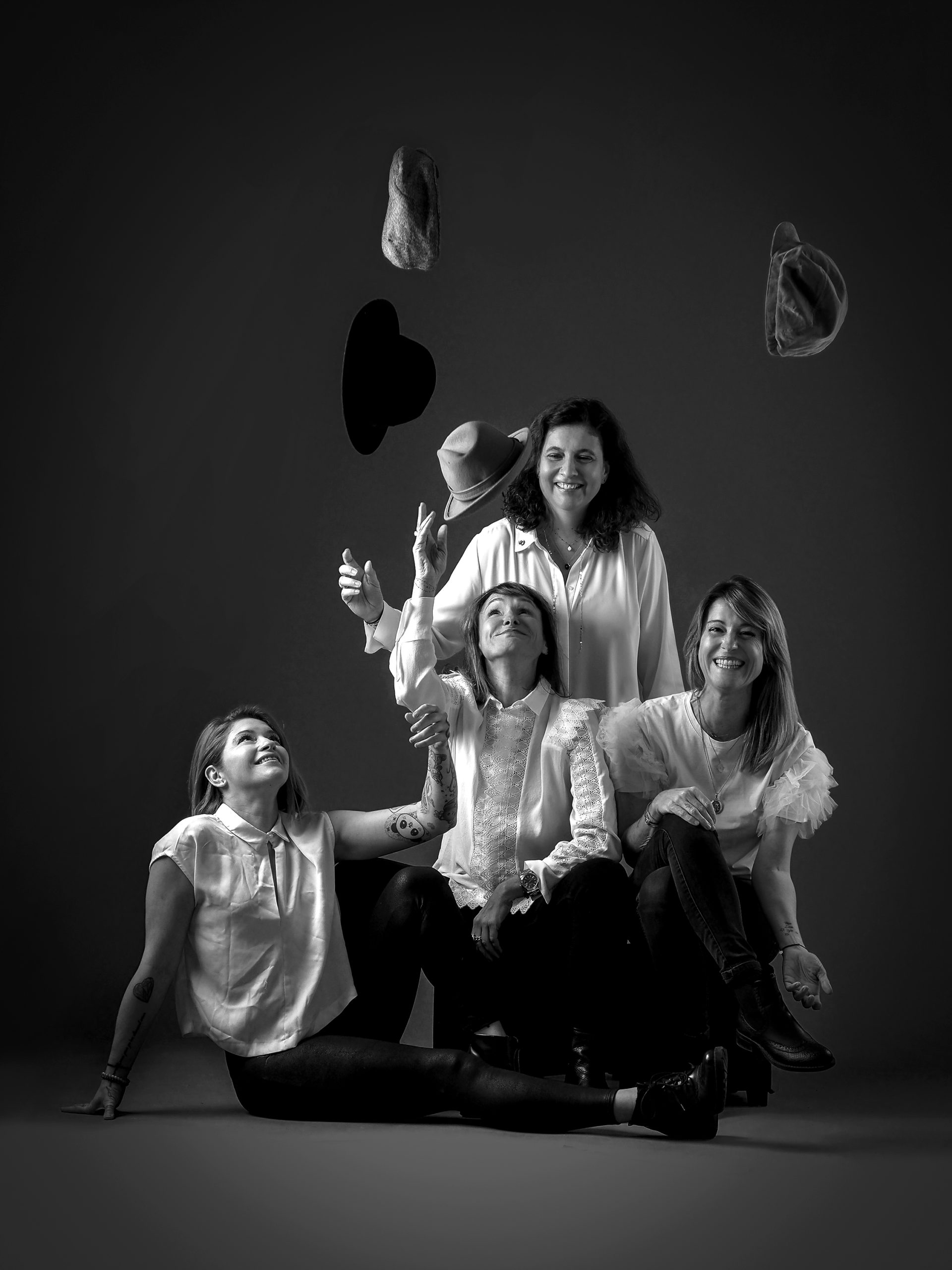 Sensivia-photographe-portraitiste-groupe-entre-amies Sensivia-photographe-portraitiste-groupe-entre-amies