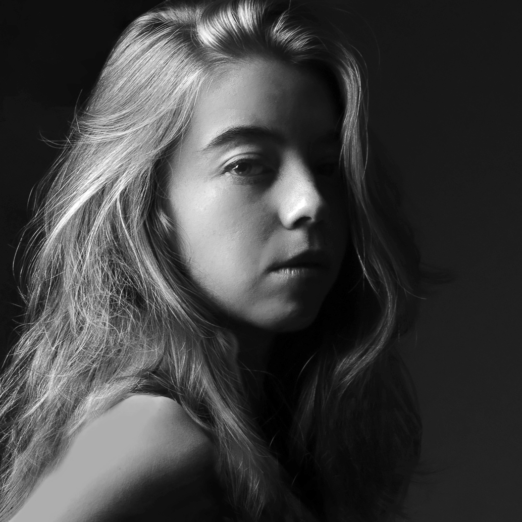 portrait-solo-femme3-photographe-portraitiste-aixenprovence-sensivia portrait-solo-femme3-photographe-portraitiste-aixenprovence-sensivia