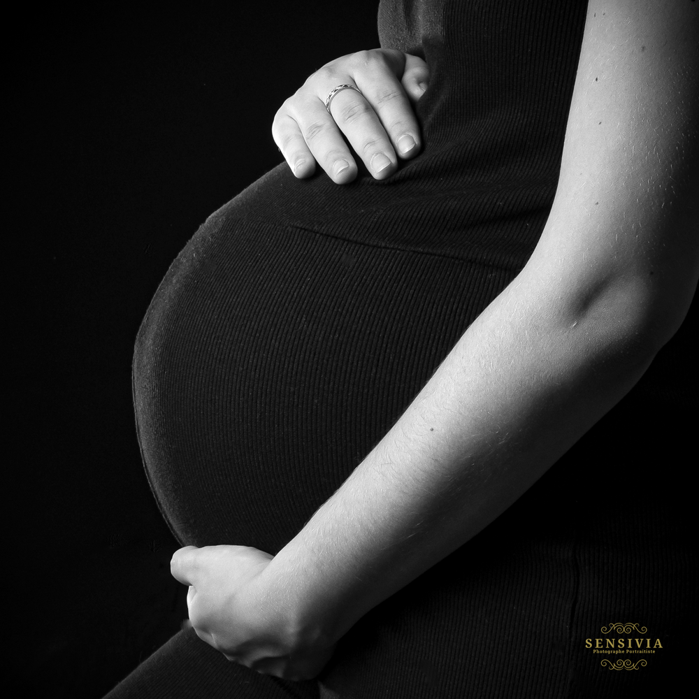 Photos grossesse à Aix-Les Milles et Marseille